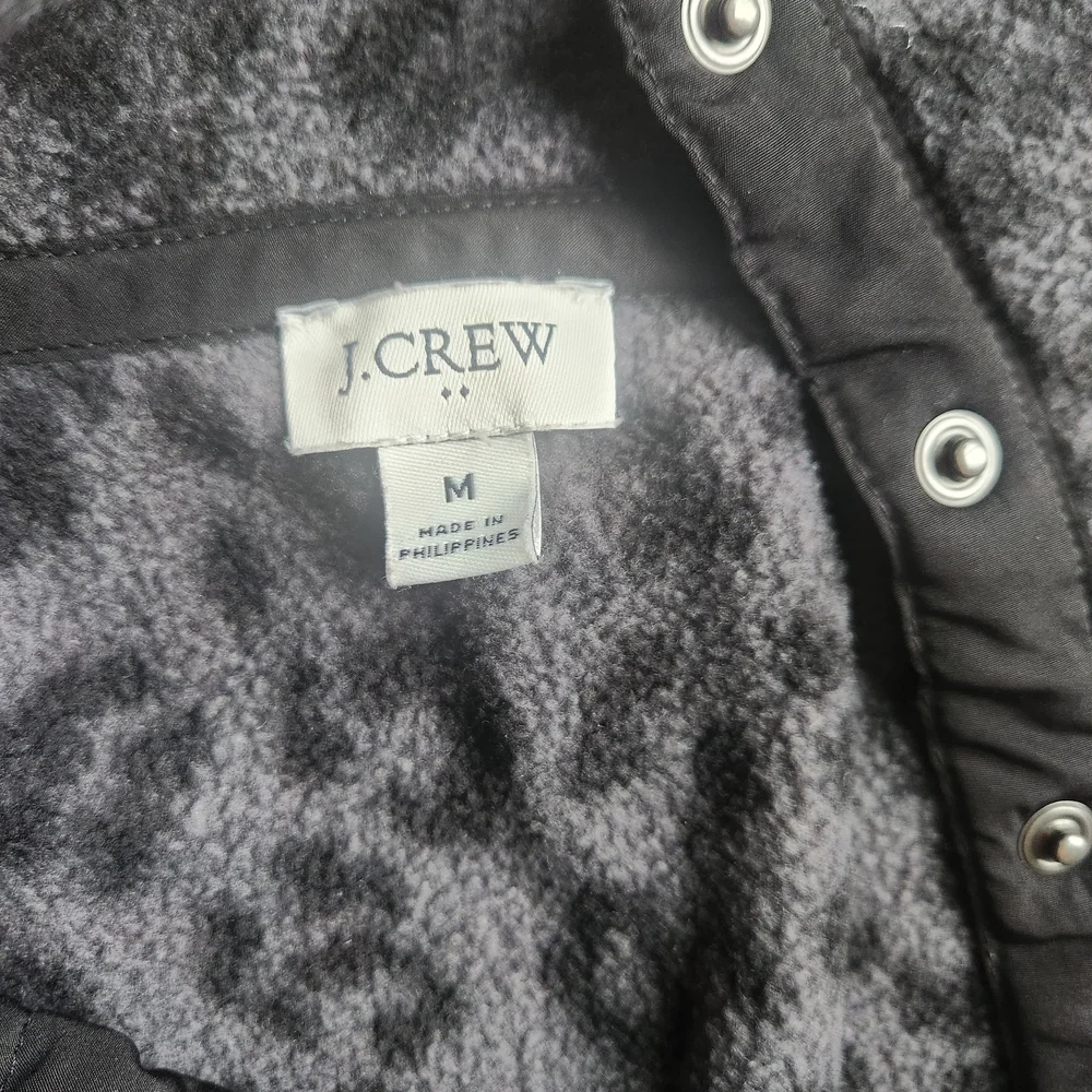 J. Crew Black and Gray Leopard Fleece Snap Pullover Size Medium
